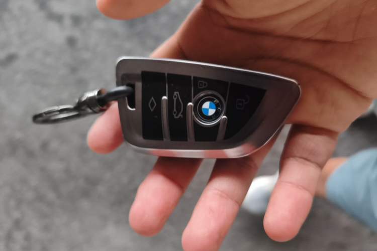 Used BMW X5  Vehicle Key