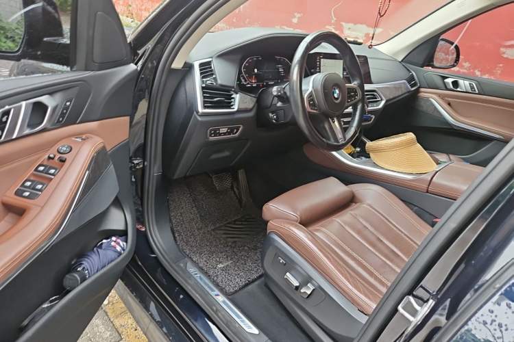 Used BMW X5 2020 xDrive40i M Sport Package Driver Seat