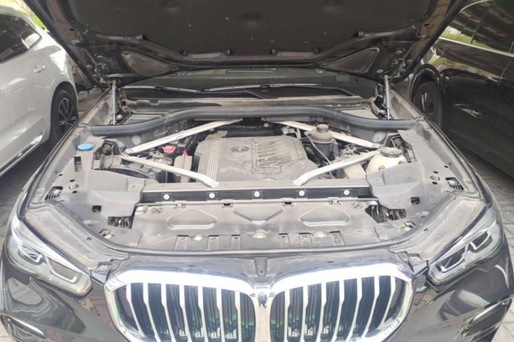 Used BMW X5 2020 xDrive40i M Sport Package Engine Bay