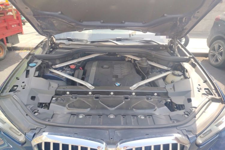 Used BMW X5 2020 xDrive40i M Sport Package Engine Bay