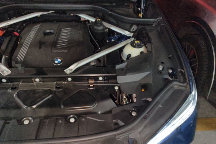 Used BMW X5 2020 xDrive40i M Sport Package Engine Bay Left