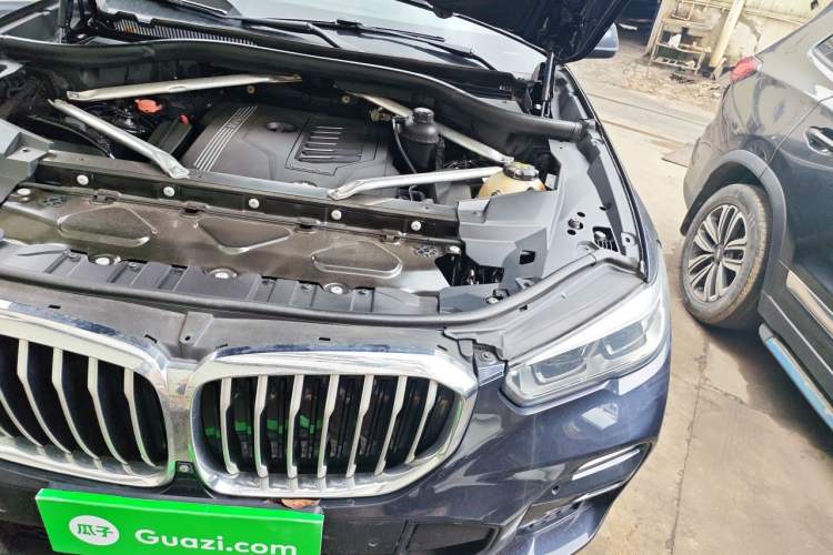 Used BMW X5 2020 xDrive40i M Sport Package Engine Bay Left