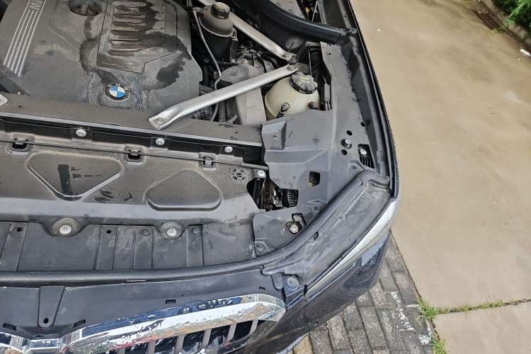 Used BMW X5 2020 xDrive40i M Sport Package Engine Bay Left