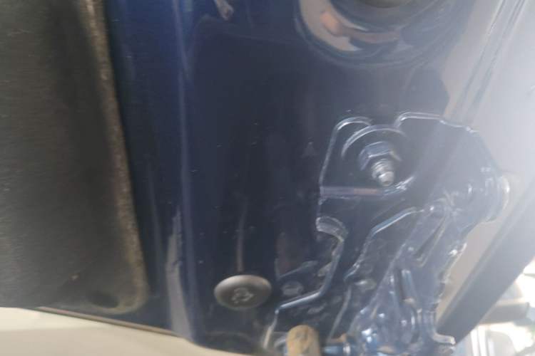 Used BMW X5 2020 xDrive30i M Sport Package Engine Bay Left