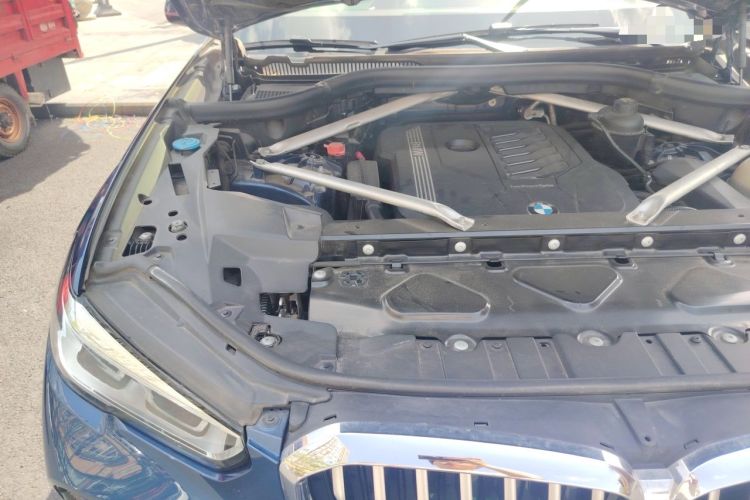 Used BMW X5 2020 xDrive40i M Sport Package Engine Bay Right