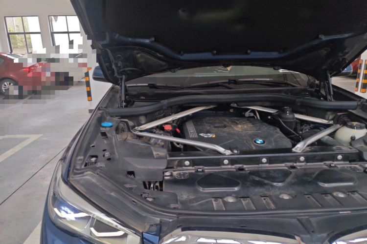 Used BMW X5 2020 xDrive30i M Sport Package Engine Bay Right