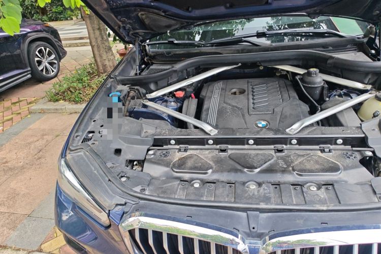 Used BMW X5 2020 xDrive40i M Sport Package Engine Bay Right