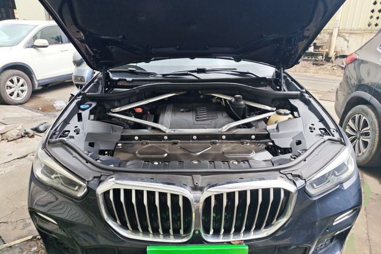 Used BMW X5 2020 xDrive40i M Sport Package Engine Bay