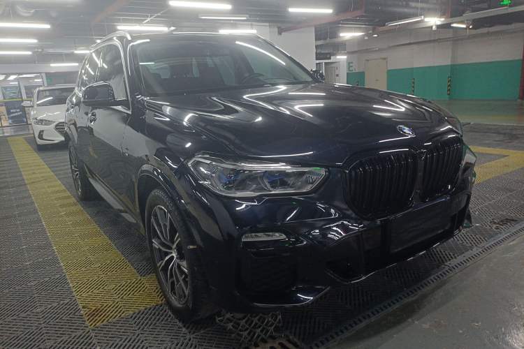 Used BMW X5 2020 xDrive40i M Sport Package Exterior 1