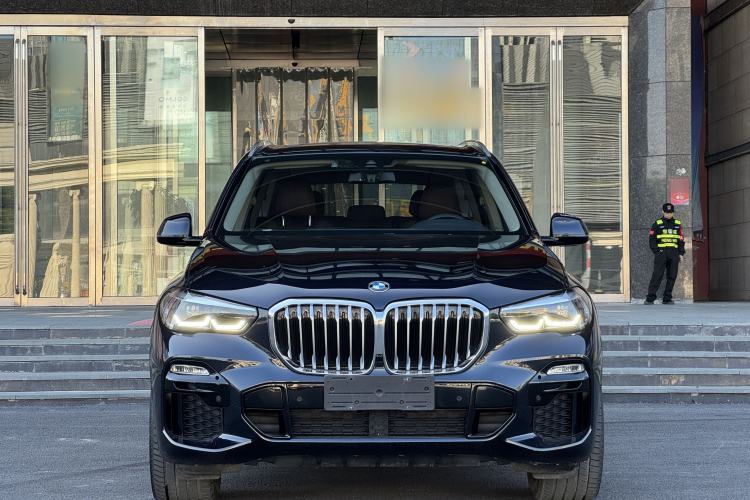 Used BMW X5 2020 xDrive30i M Sport Package Exterior 1