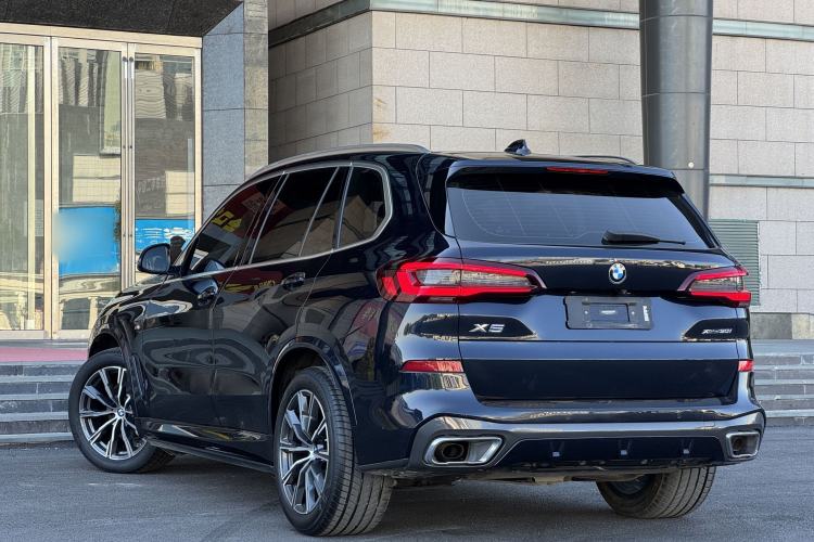 Used BMW X5 2020 xDrive30i M Sport Package Exterior 3