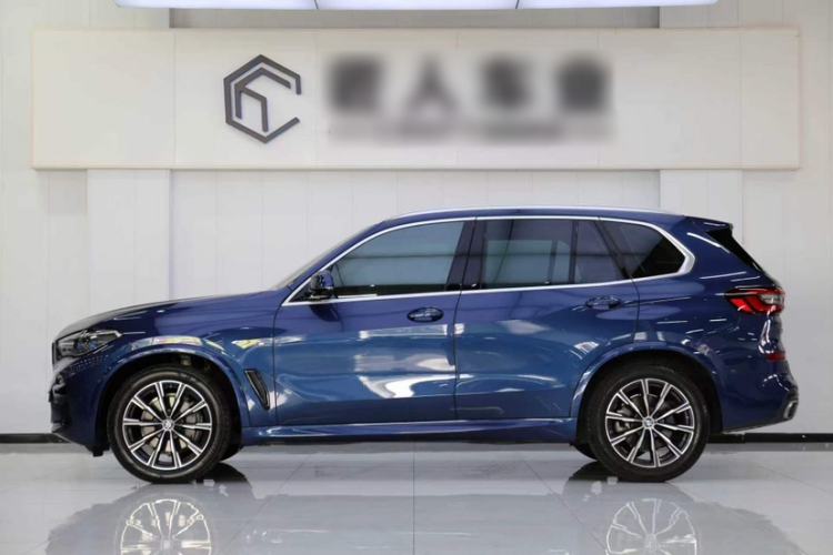 Used BMW X5 2020 xDrive40i M Sport Package Exterior 4