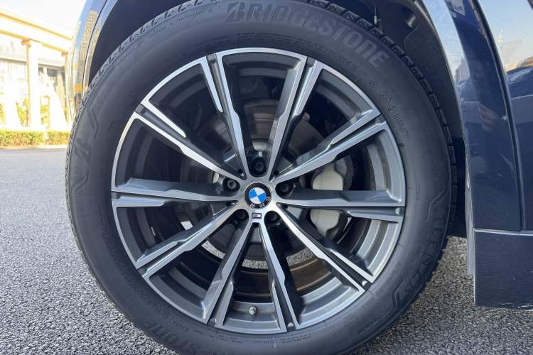 Used BMW X5 2020 xDrive30i M Sport Package Exterior 8