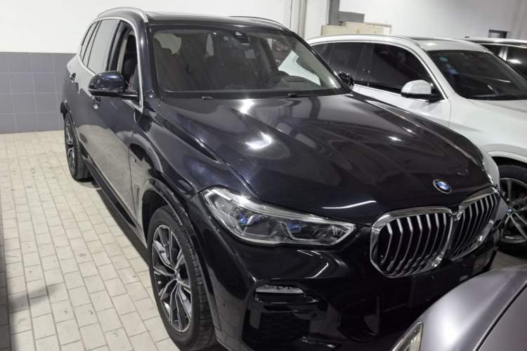 Used BMW X5 2020 xDrive40i M Sport Package Front