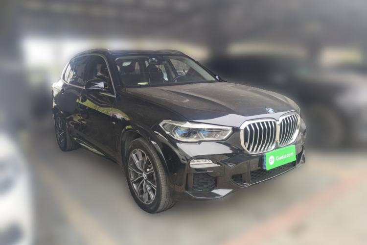 Used BMW X5 2020 xDrive40i M Sport Package Front Right 45 Deg