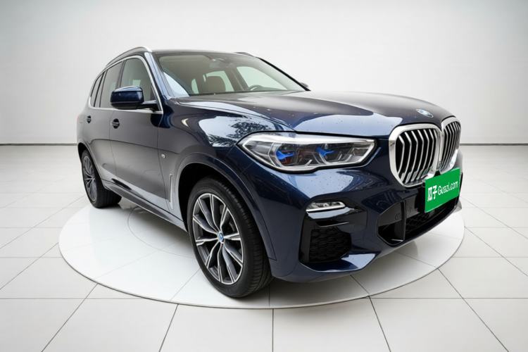 Used BMW X5 2020 xDrive40i M Sport Package Front Right 45 Deg