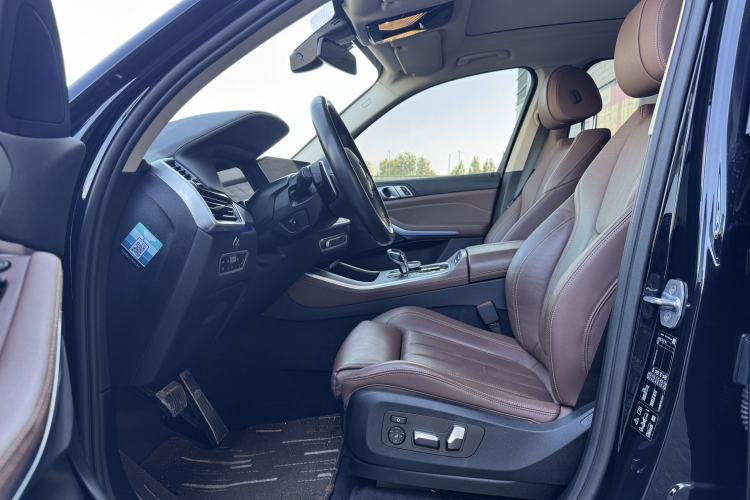 Used BMW X5 2020 xDrive30i M Sport Package Interior 1