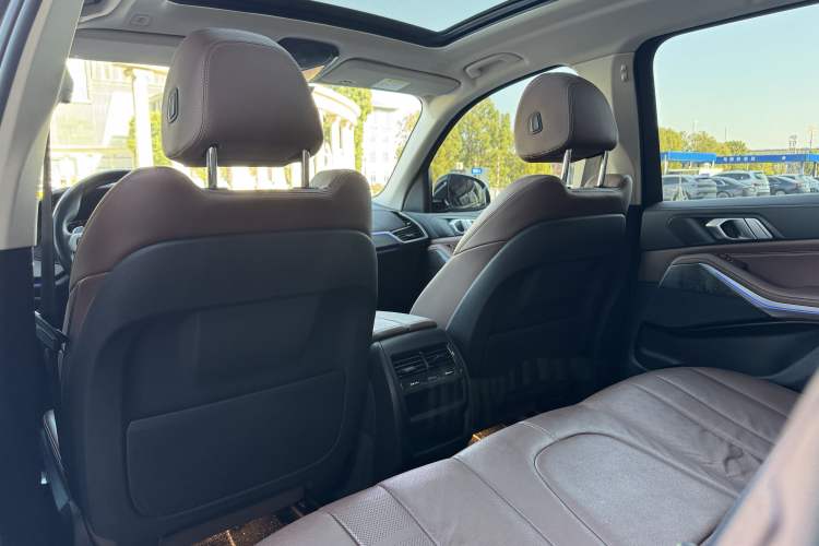 Used BMW X5 2020 xDrive30i M Sport Package Interior 13
