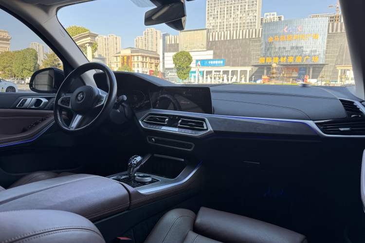 Used BMW X5 2020 xDrive30i M Sport Package Interior 4