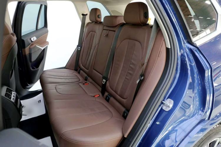 Used BMW X5 2020 xDrive40i M Sport Package Interior 4