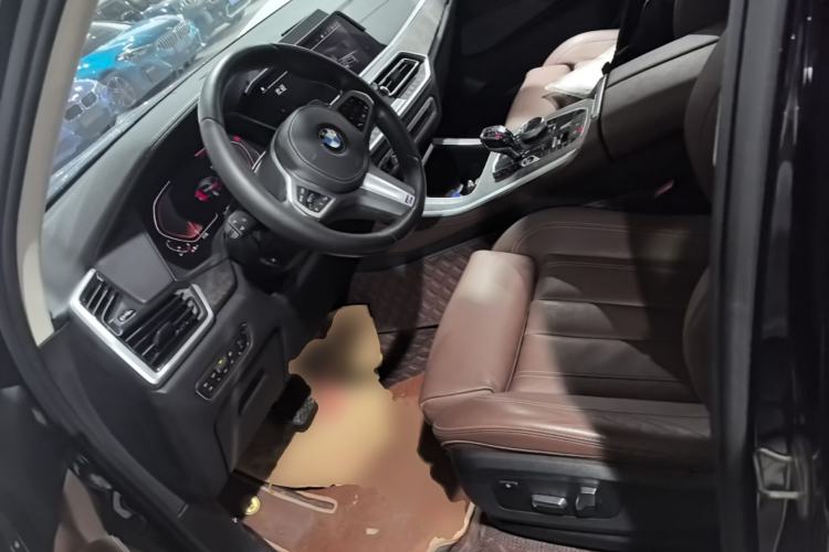 Used BMW X5 2020 xDrive40i M Sport Package Left Front Seat