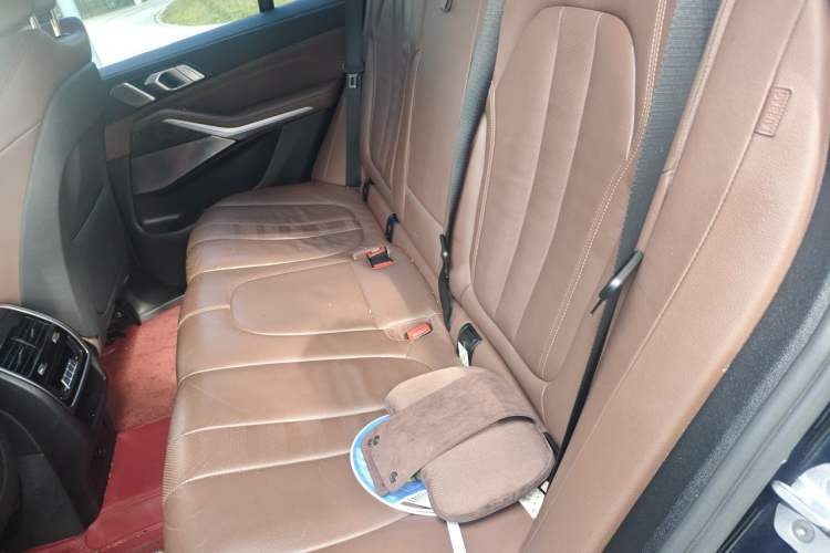 Used BMW X5 2020 xDrive40i M Sport Package Left Rear Seat