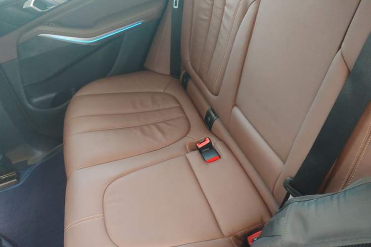 Used BMW X5 2020 xDrive30i M Sport Package Left Rear Seat