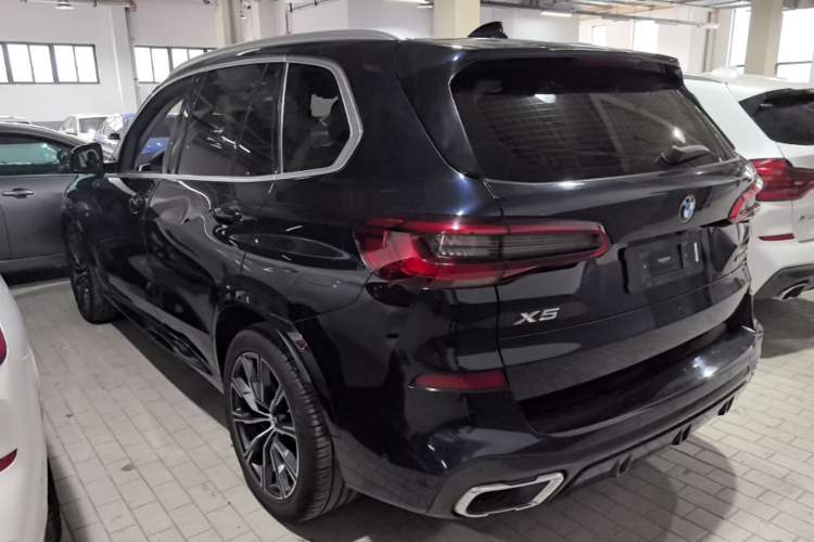 Used BMW X5 2020 xDrive40i M Sport Package Rear Left 45 Deg
