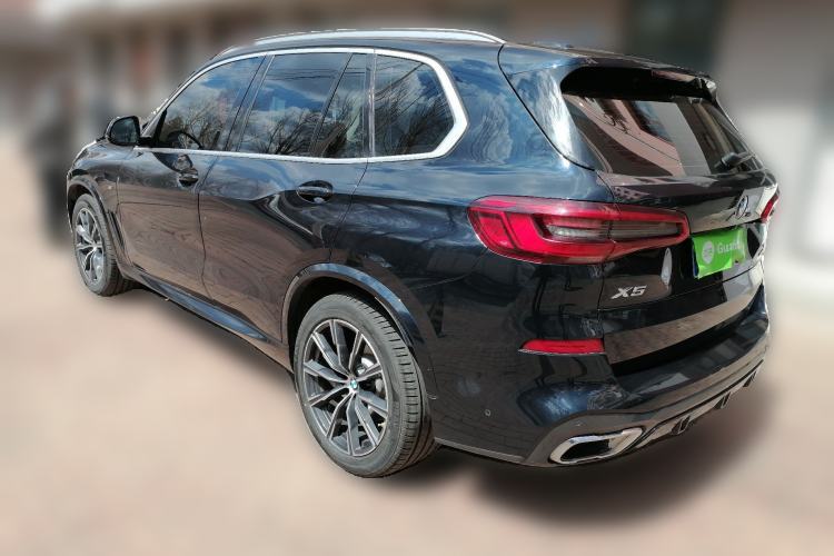 Used BMW X5 2020 xDrive40i Luxury Model with M Sport Package Rear Left 45 Deg