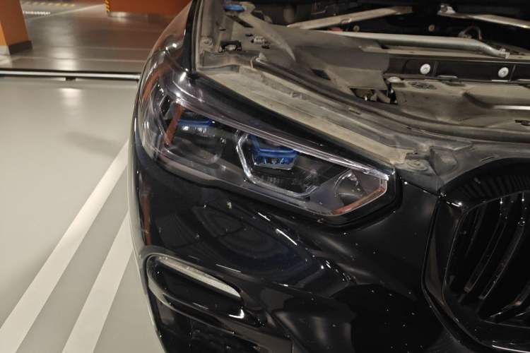 Used BMW X5 2020 xDrive40i M Sport Package Right Front Headlight
