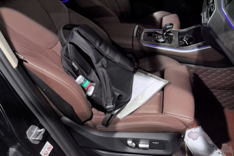 Used BMW X5 2020 xDrive40i M Sport Package Right Front Seat