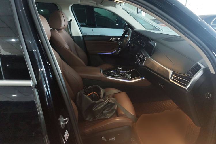 Used BMW X5 2020 xDrive40i M Sport Package Right Front Seat
