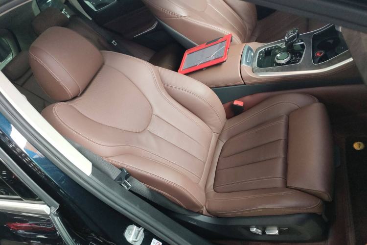 Used BMW X5 2020 xDrive40i M Sport Package Right Front Seat