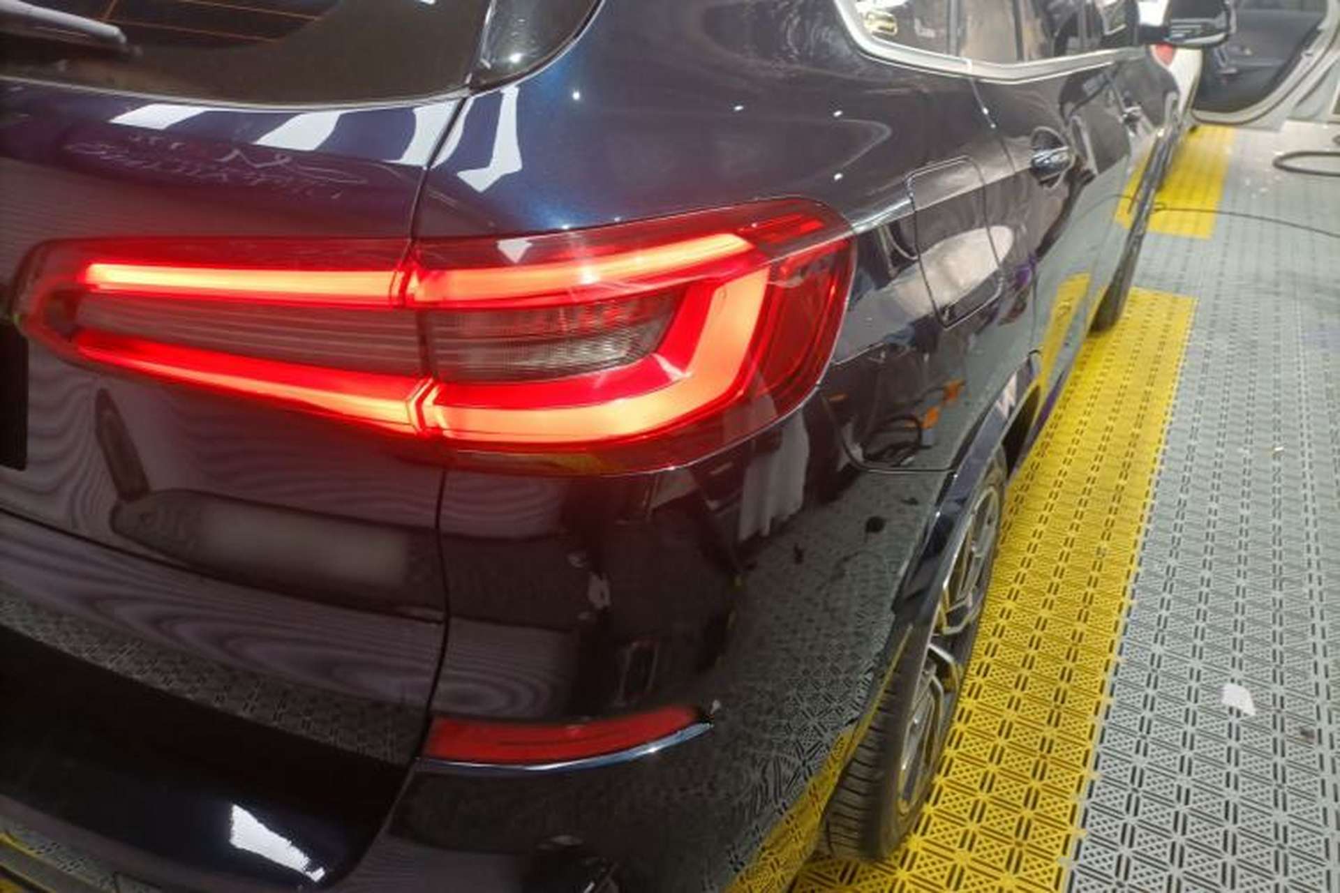 Used BMW X5 2020 xDrive40i M Sport Package Right Rear Taillight