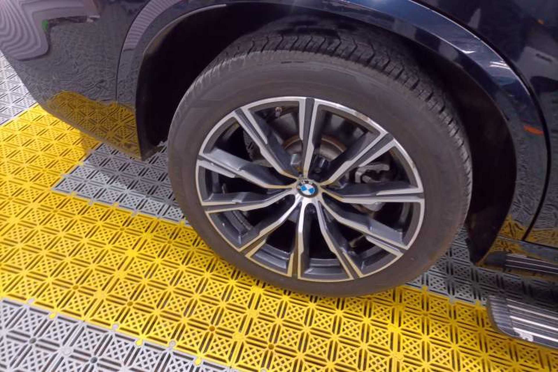 Used BMW X5 2020 xDrive40i M Sport Package Right Rear Wheel Hub