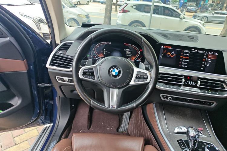 Used BMW X5 2020 xDrive40i M Sport Package Steering Wheel