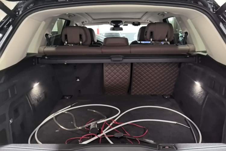 Used BMW X5 2020 xDrive40i M Sport Package Trunk