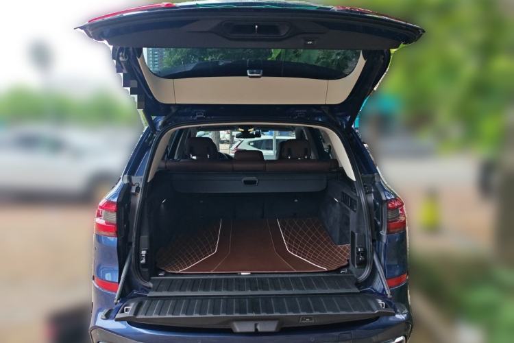 Used BMW X5 2020 xDrive40i M Sport Package Trunk