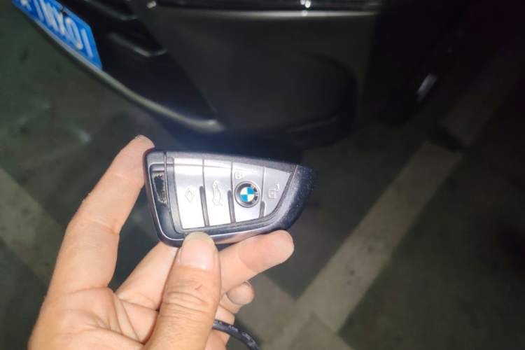 Used BMW X5 2020 xDrive40i Luxury Model with M Sport Package Vehicle Key