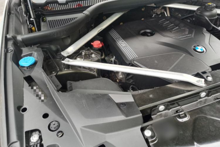 Used BMW X5 2020 xDrive30i X Design Package Engine Bay Right