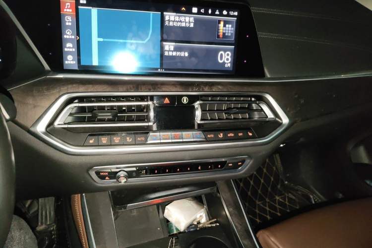 Used BMW X5 2020 xDrive40i M Sport Package Audio And AC Panel