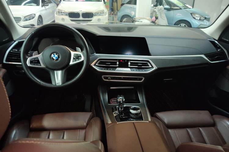 Used BMW X5 2020 xDrive40i M Sport Package Center Console
