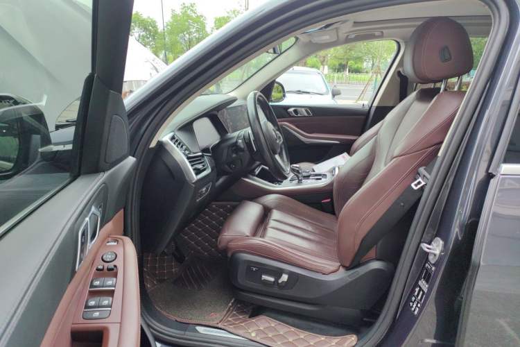 Used BMW X5 2020 xDrive30i M Sport Package Driver Seat