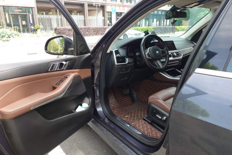 Used BMW X5 2020 xDrive40i M Sport Package Driver Seat