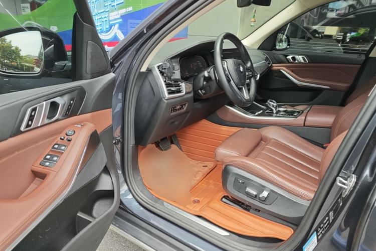 Used BMW X5 2020 xDrive30i X Design Package Driver Seat