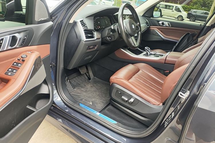 Used BMW X5 2020 xDrive30i M Sport Package Driver Seat
