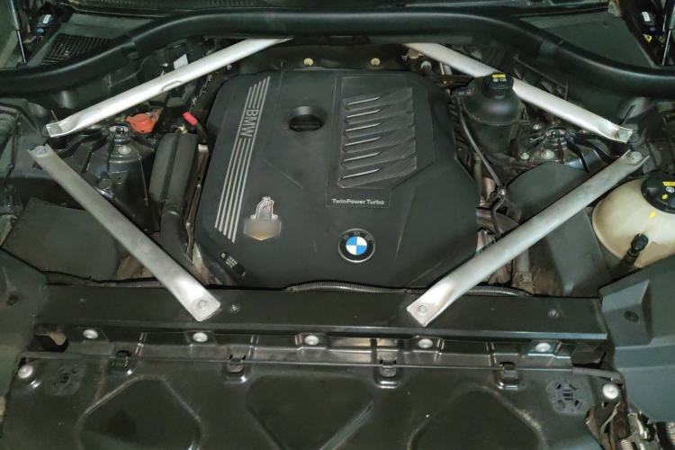Used BMW X5 2020 xDrive40i M Sport Package Engine Bay