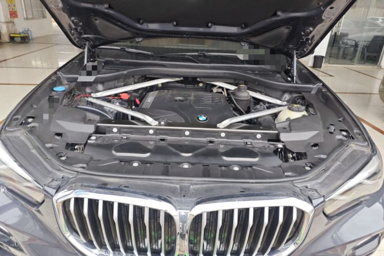 Used BMW X5 2020 xDrive30i M Sport Package Engine Bay