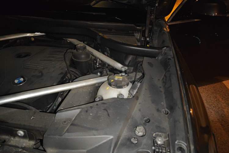 Used BMW X5 2020 xDrive30i M Sport Package Engine Bay Left