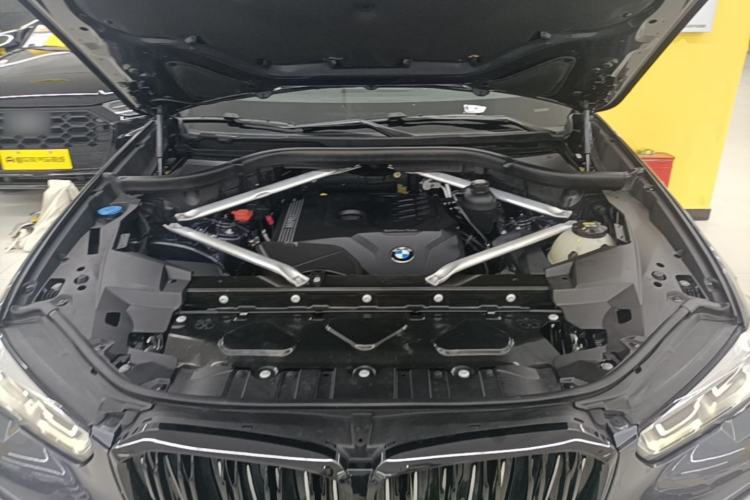 Used BMW X5 2020 xDrive30i X Design Package Engine Bay